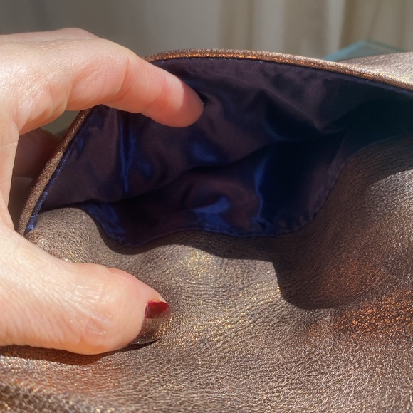 NWOT Anthropologie Deux Lux rose gold woven foldover bag - Picture 7 of 10